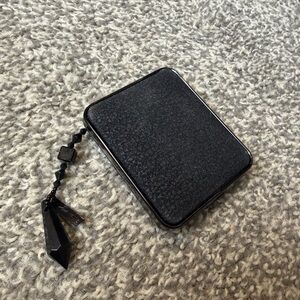 Suedette: 6 Intense Eyes | MAC